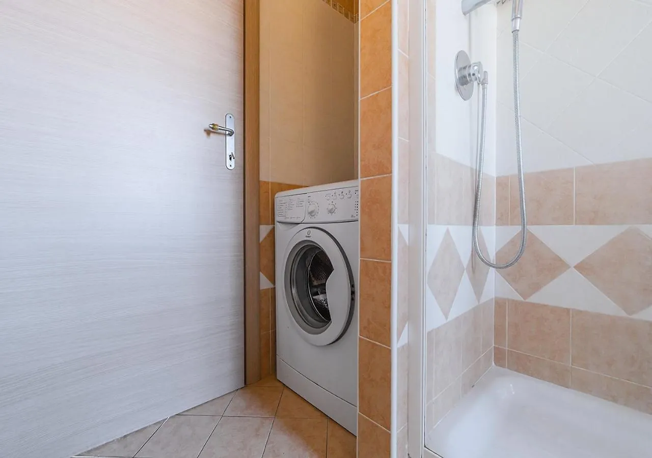 Pgs Immobiliare Srls Bellavista 02 Bilocale Con Parcheggio Privato E Vista Mare La Maddalenaアパートメント